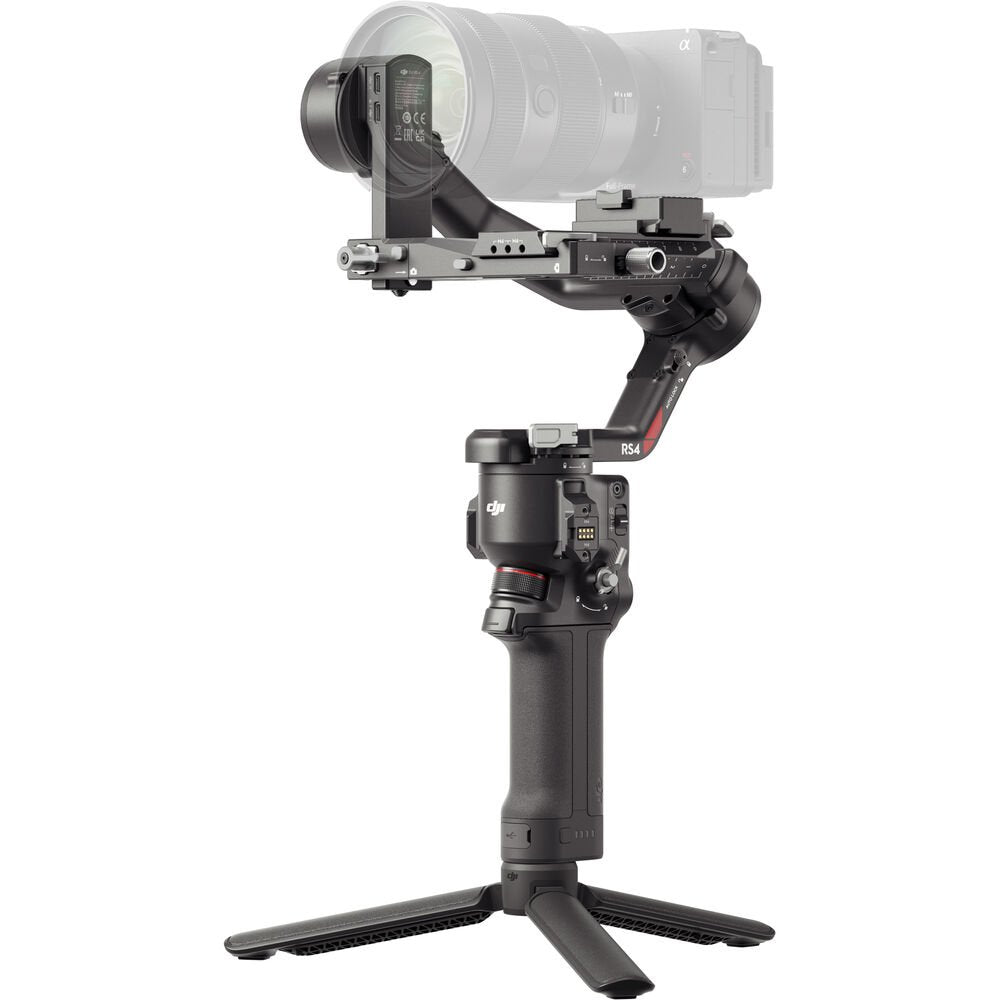 DJI RS 4 Gimbal Stabilizer Combo image 4