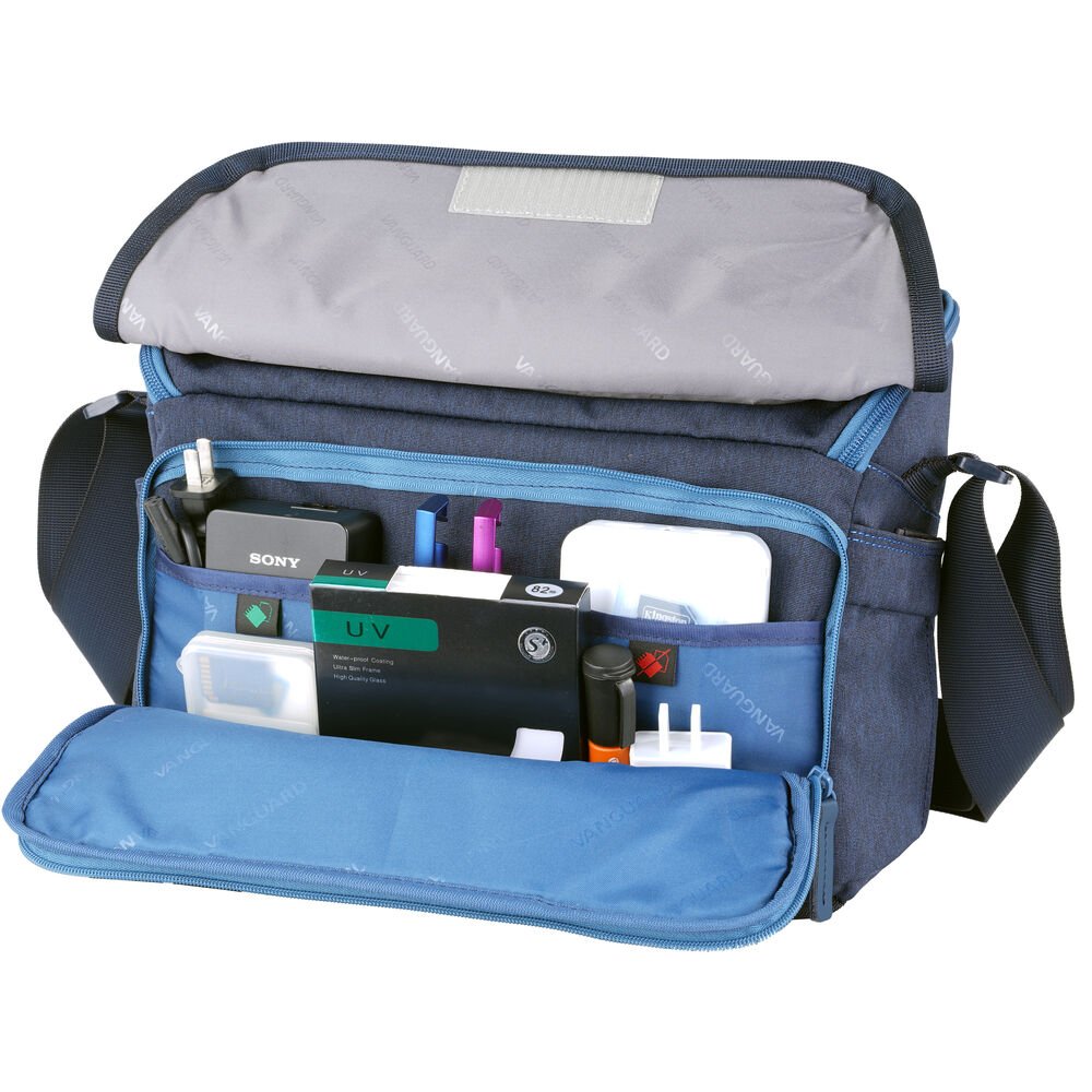 Vanguard Veo Range 32M Camera Messenger Bag (Navy) image 3