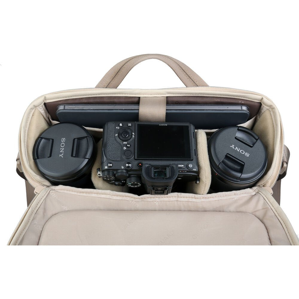 Vanguard Veo Range 32M Camera Messenger Bag (Beige) image 3