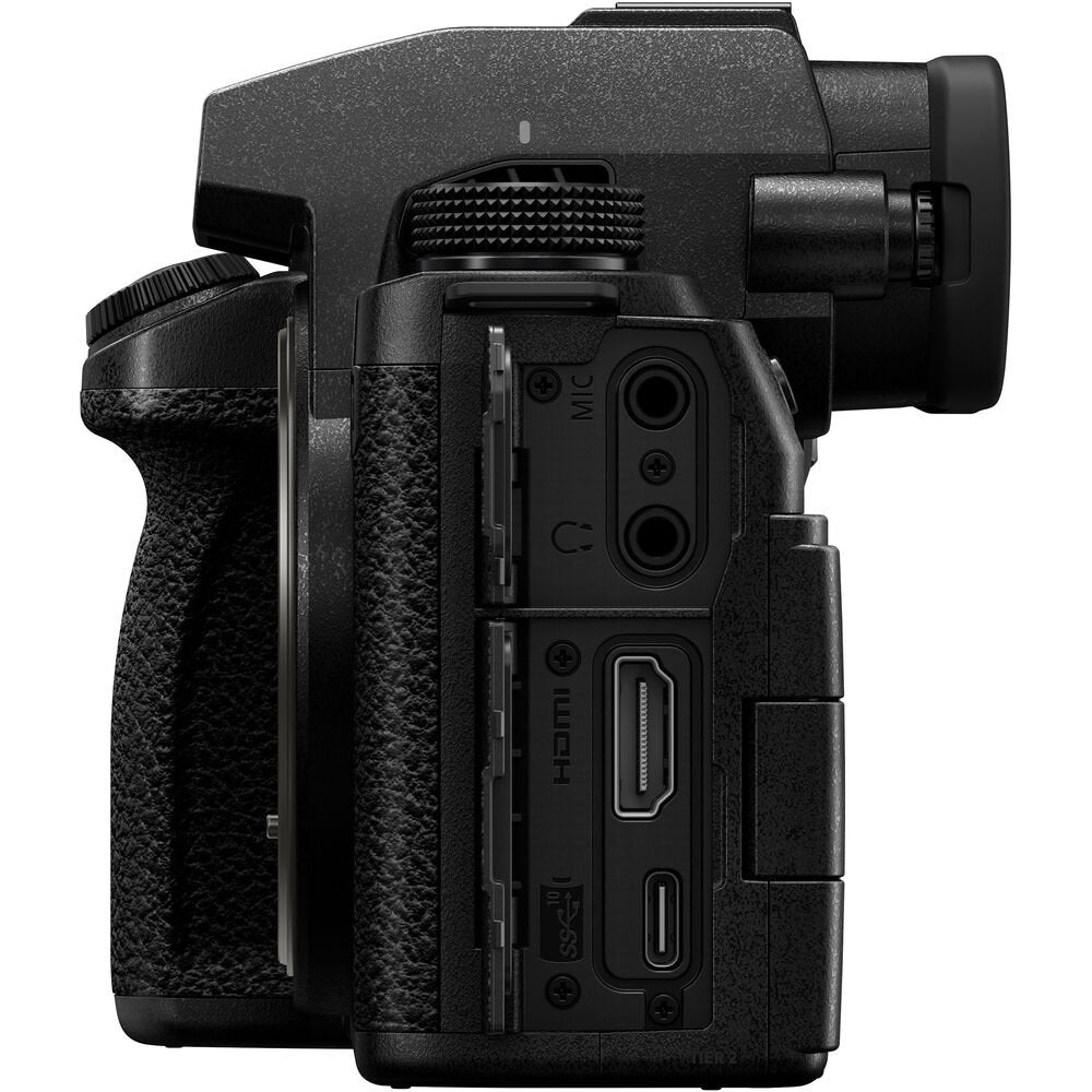 Panasonic Lumix S5 IIX Mirrorless Camera with 20-60mm Lens image 4