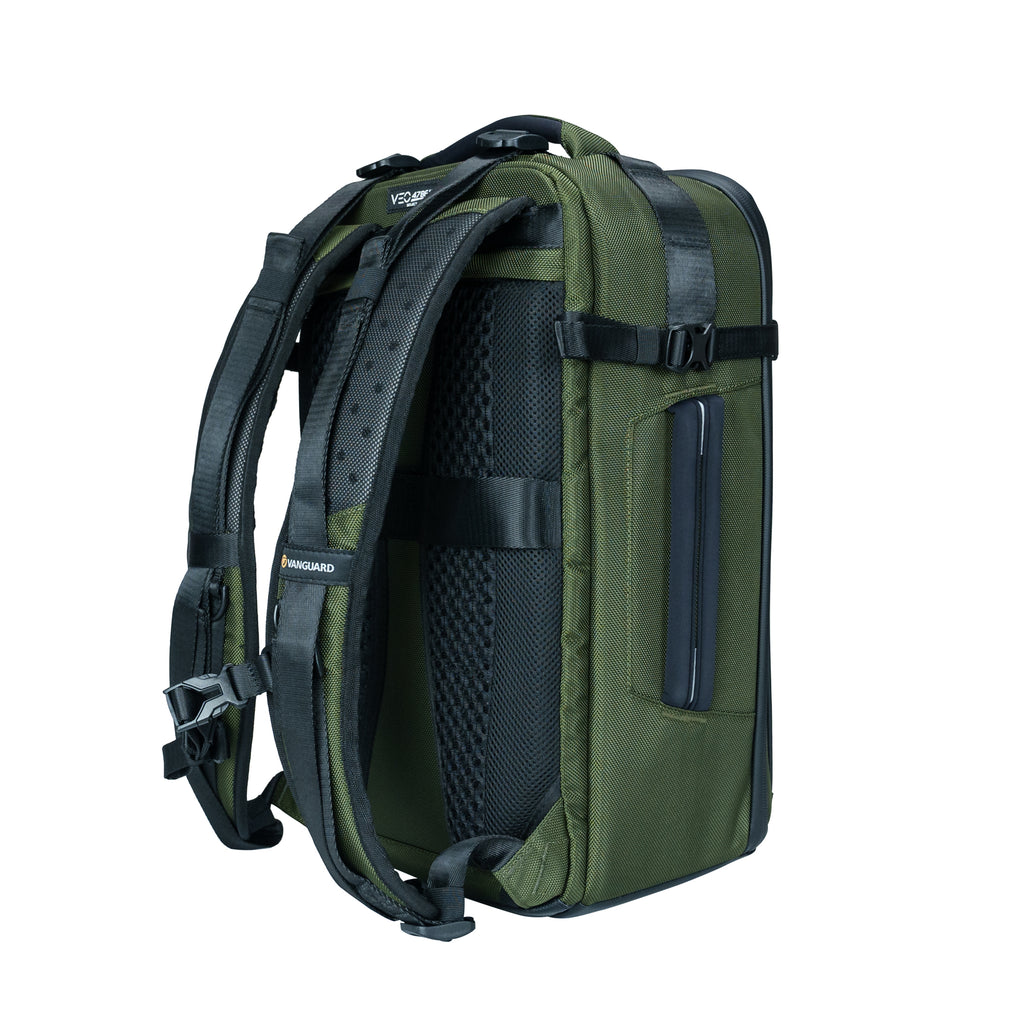 Vanguard Veo Select 47BF IE Backpack /GREEN image 3