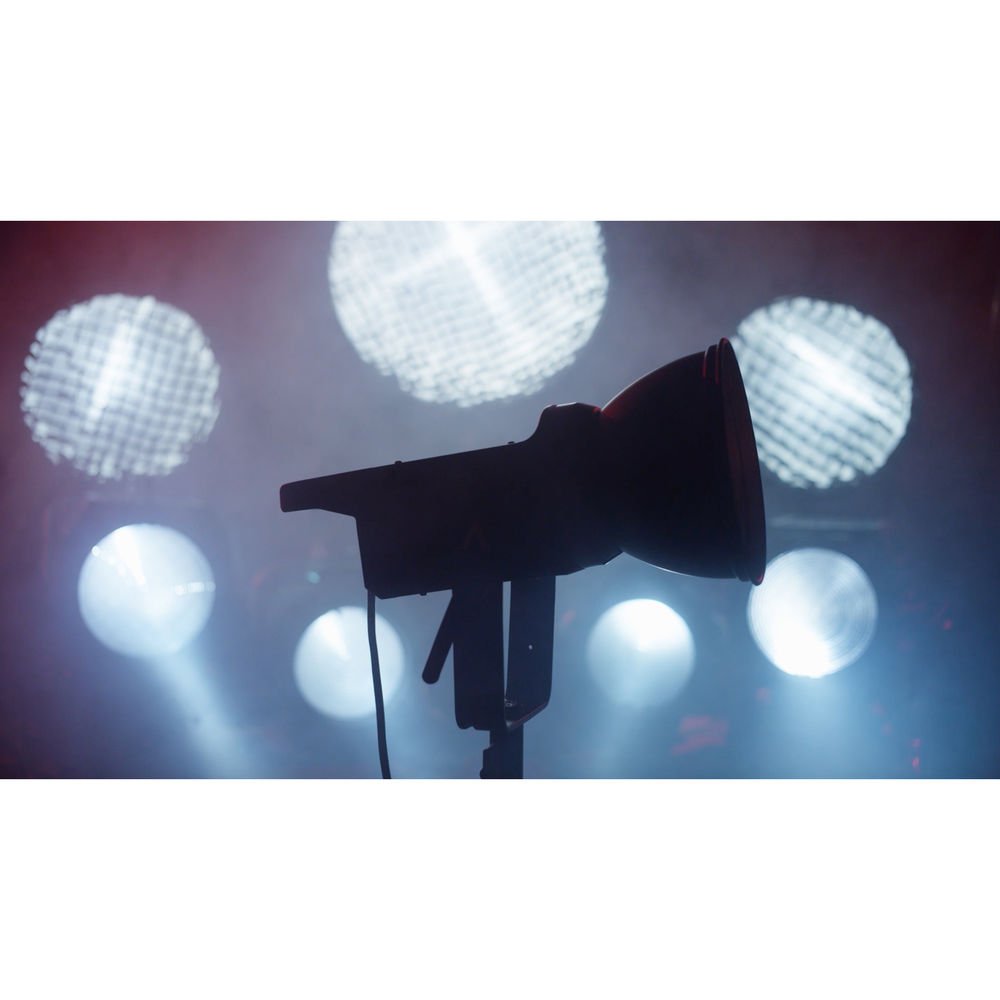 Aputure LS C120D II LED Light Storm LS C120D II LED Light Kit with V-Mount Battery Plate image 5