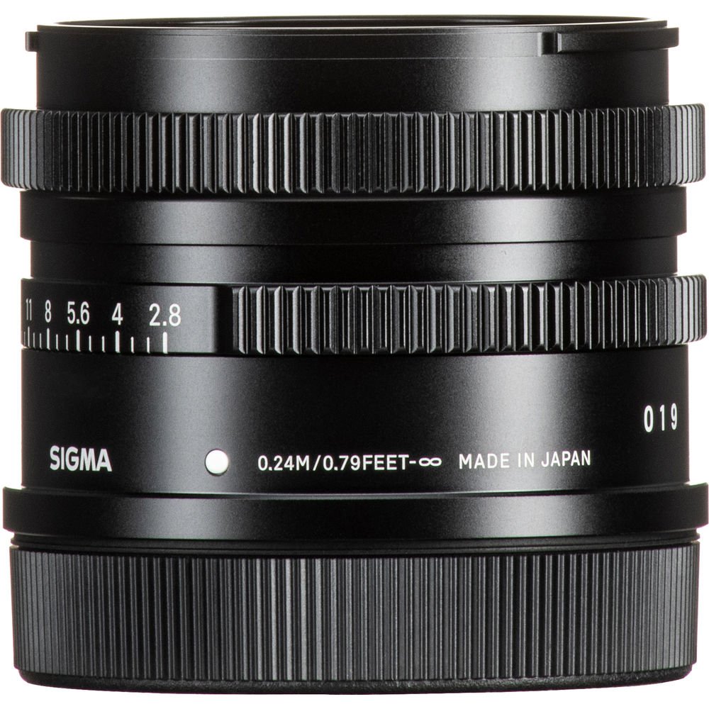 Sigma 45mm f/2.8 DG DN Contemporary Lens for Leica L image 2