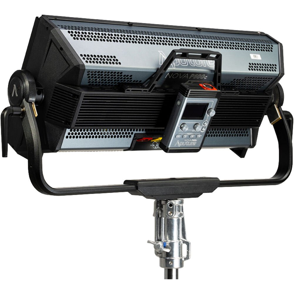 Aputure Nova P600c 2x1 RGBWW LED Panel image 5