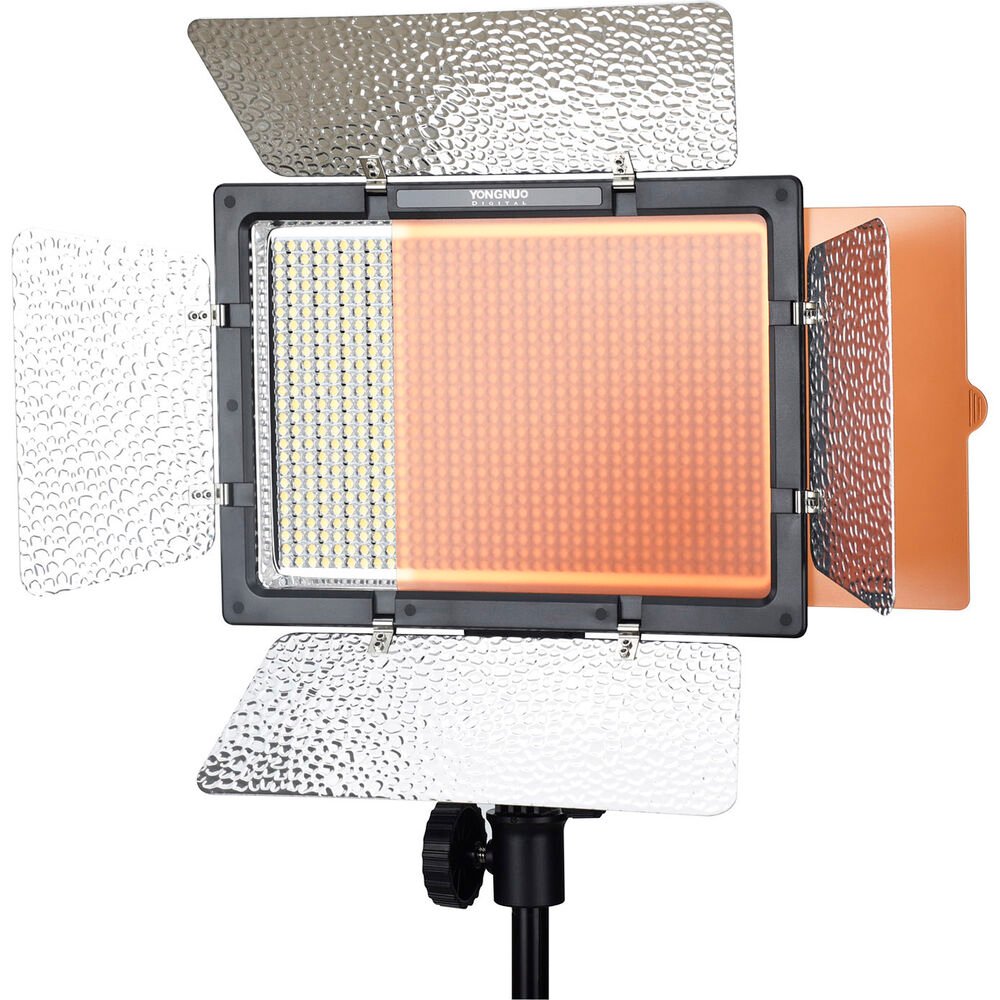 Yongnuo YN900 3200-5600K LED Panel image 3