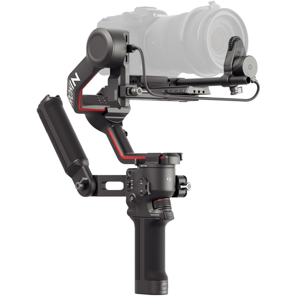 DJI RS 3 Gimbal Stabilizer Combo image 3