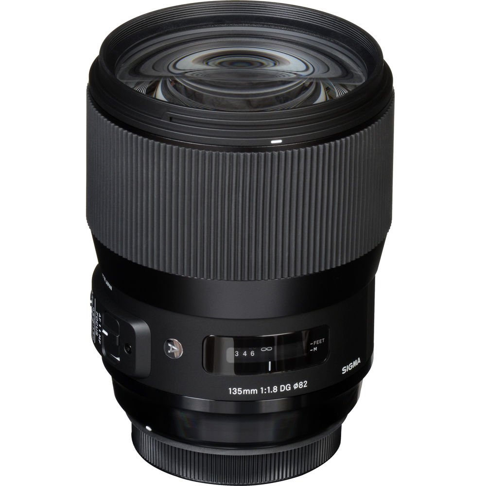 Sigma 135mm f/1.8 DG HSM Art Lens for Sony E image 1