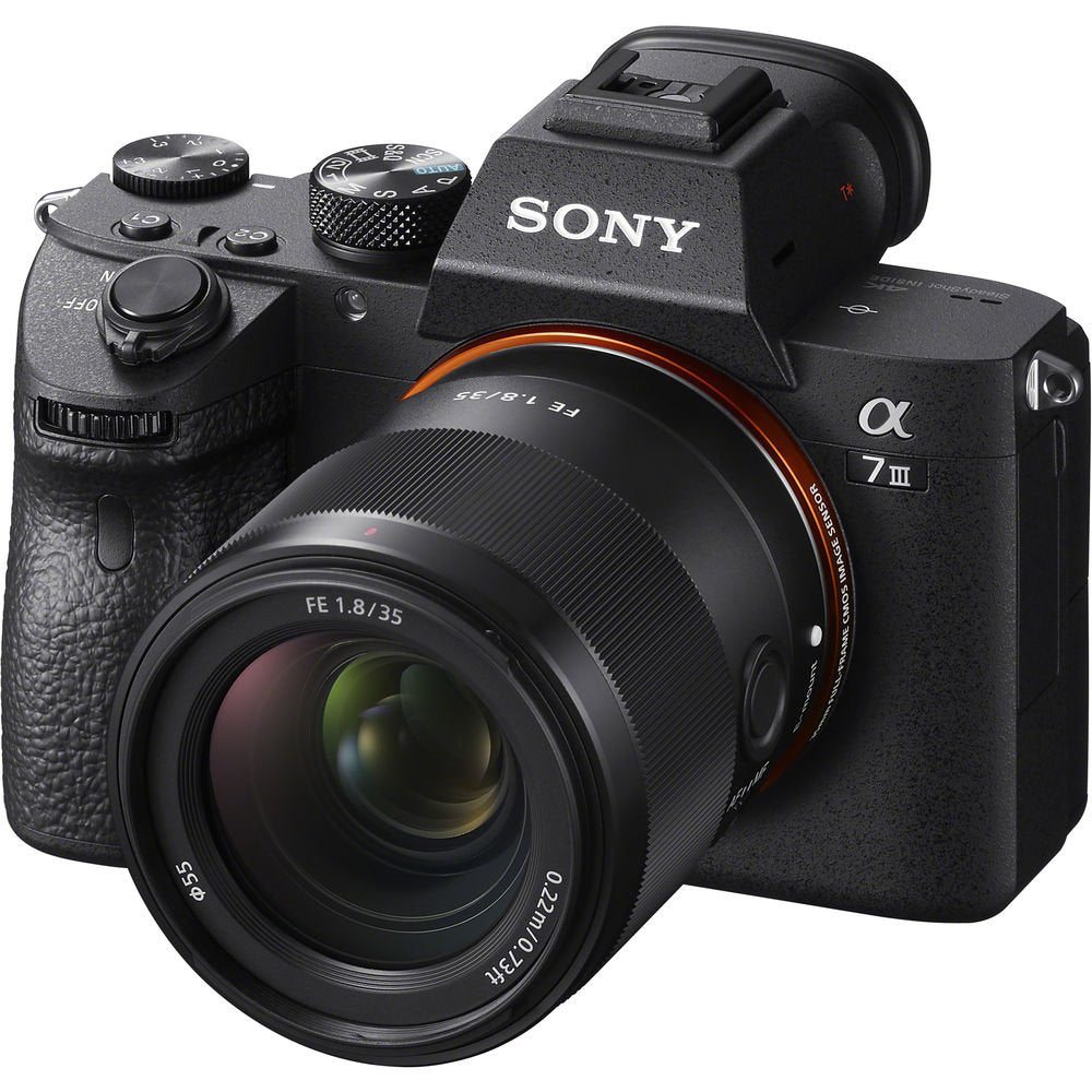 Sony FE 35mm f/1.8 Lens image 2