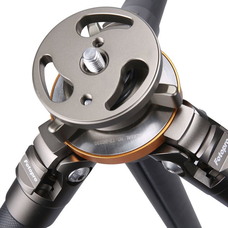 Fotopro T-73C Carbon Fiber Tripod image 2