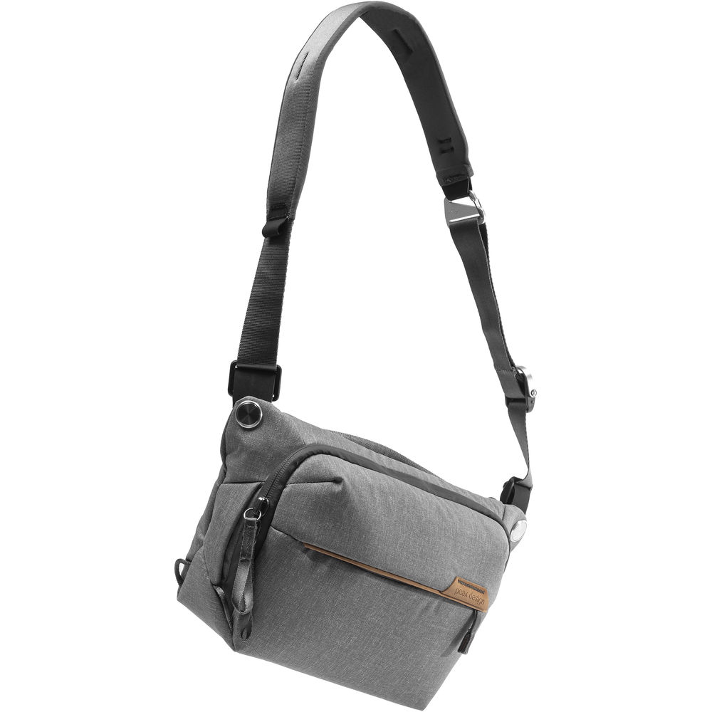 Peak Design Everyday Sling v2 (Ash, 3L) image 1