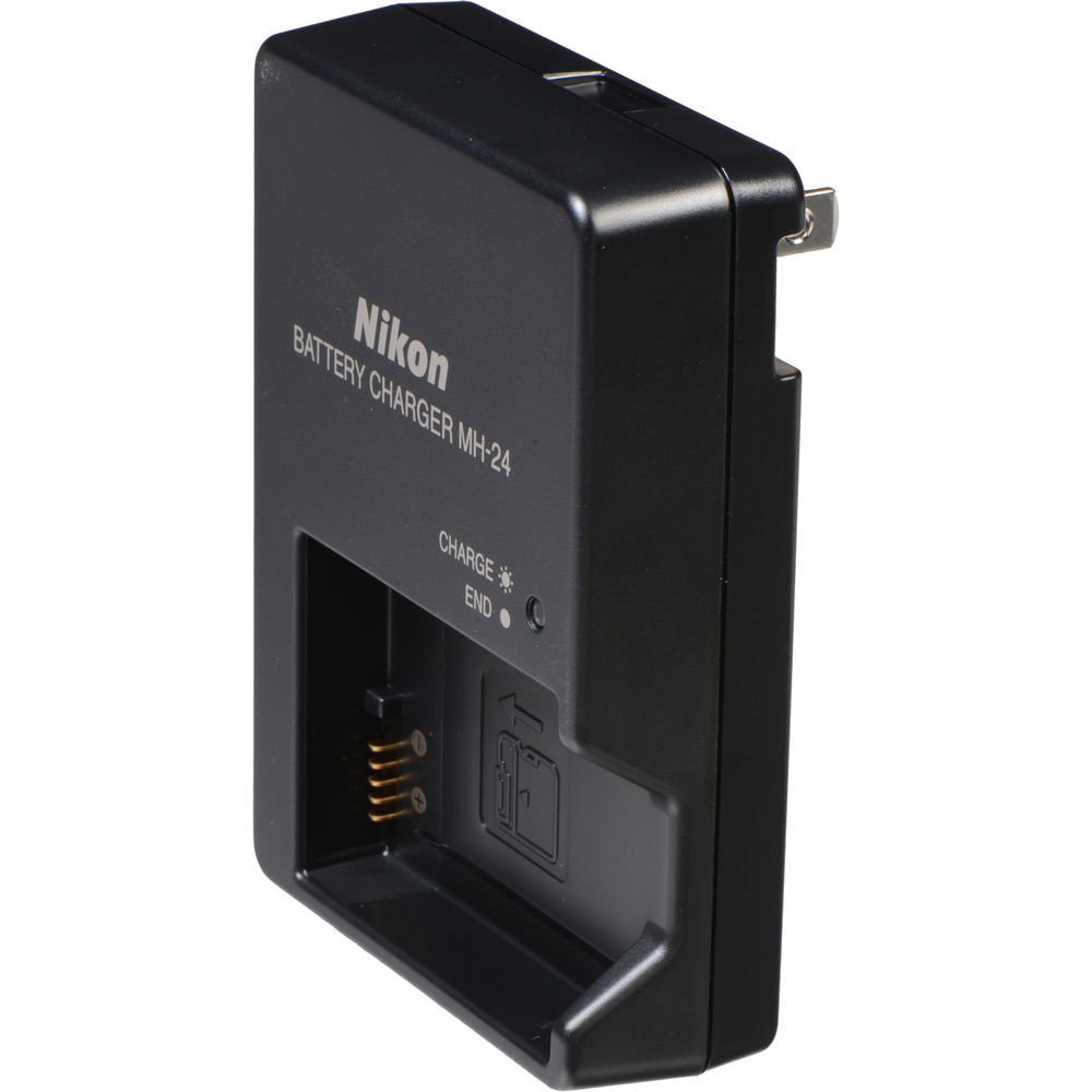 Nikon MH-24 Quick Charger image 1