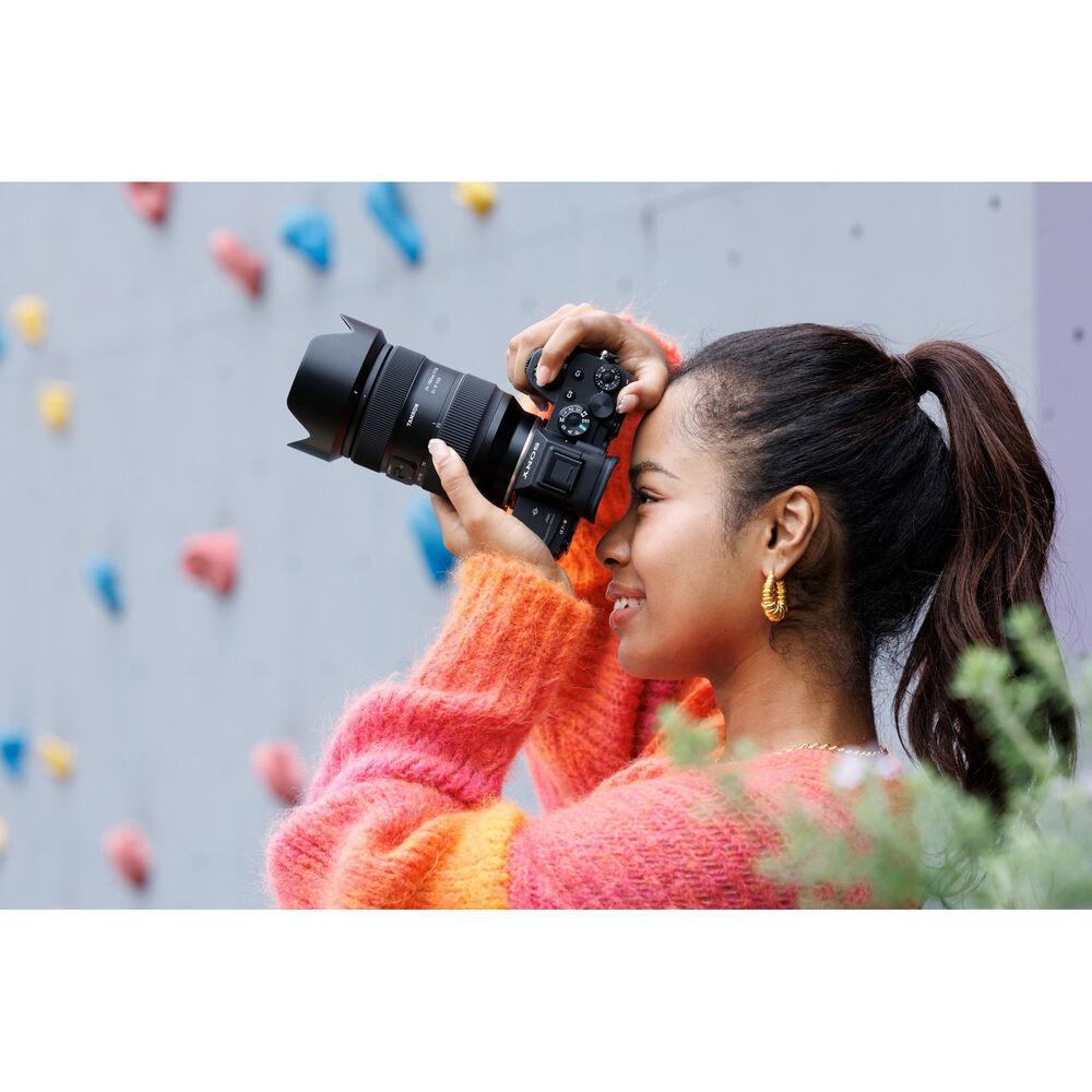Tamron 35-100mm f/2.8 Di III VXD Lens (Sony E) image 5