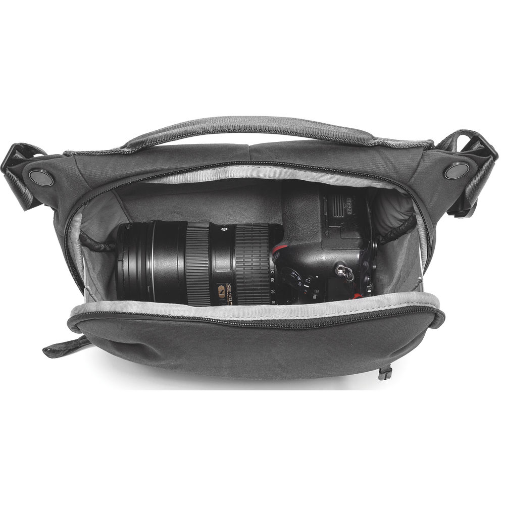 Peak Design Everyday Sling v2 (Midnight) image 2