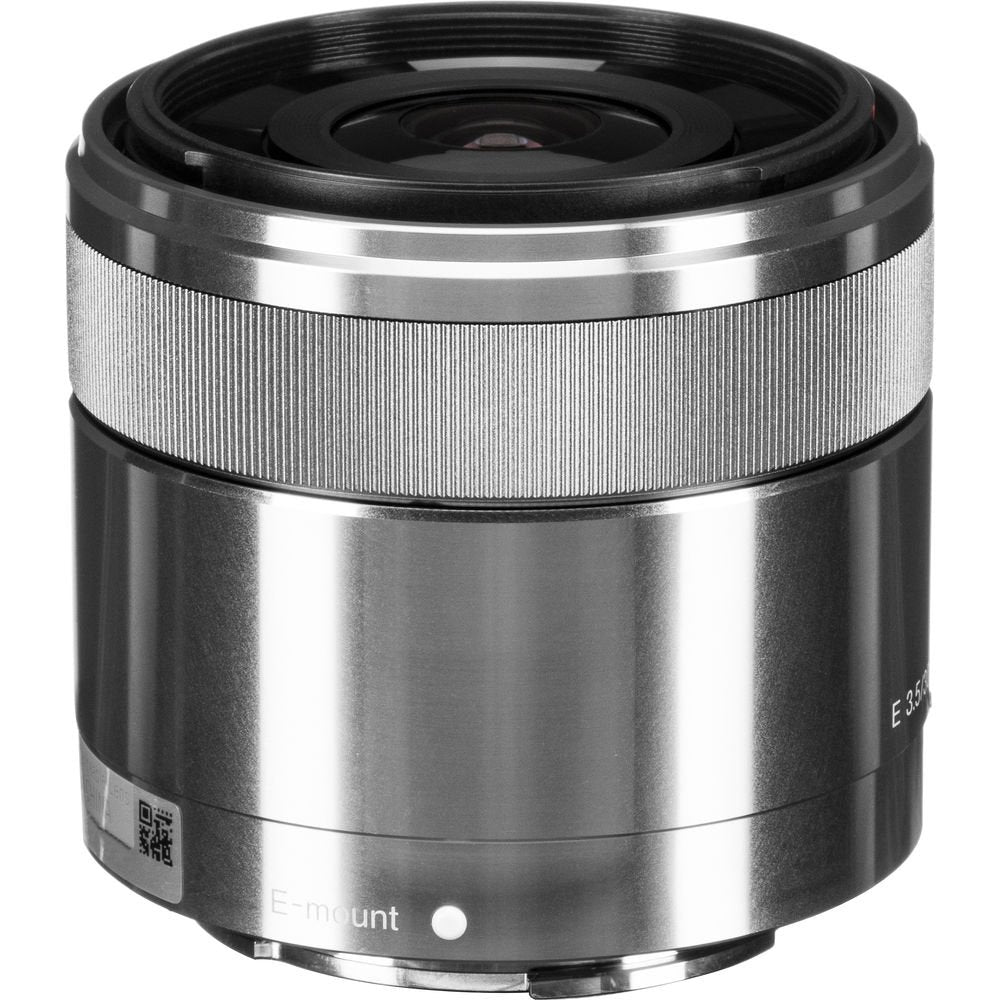 Sony E 30mm f/3.5 Macro Lens image 2